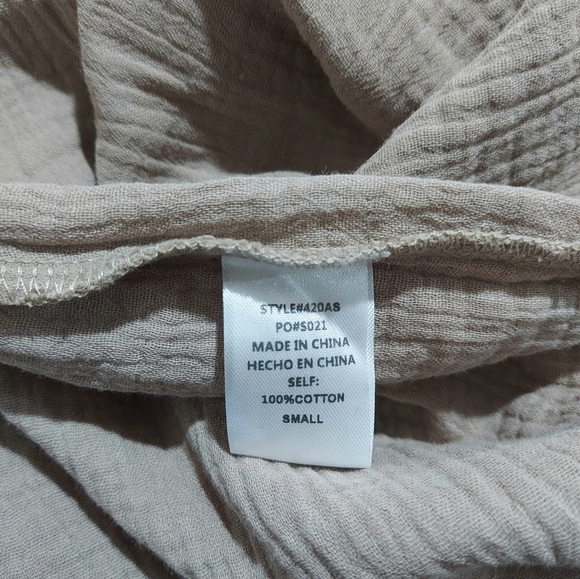 Aemi + Co Daisy Sleeveless Midi Dress with Pockets in Taupe - Picture 8 of 9